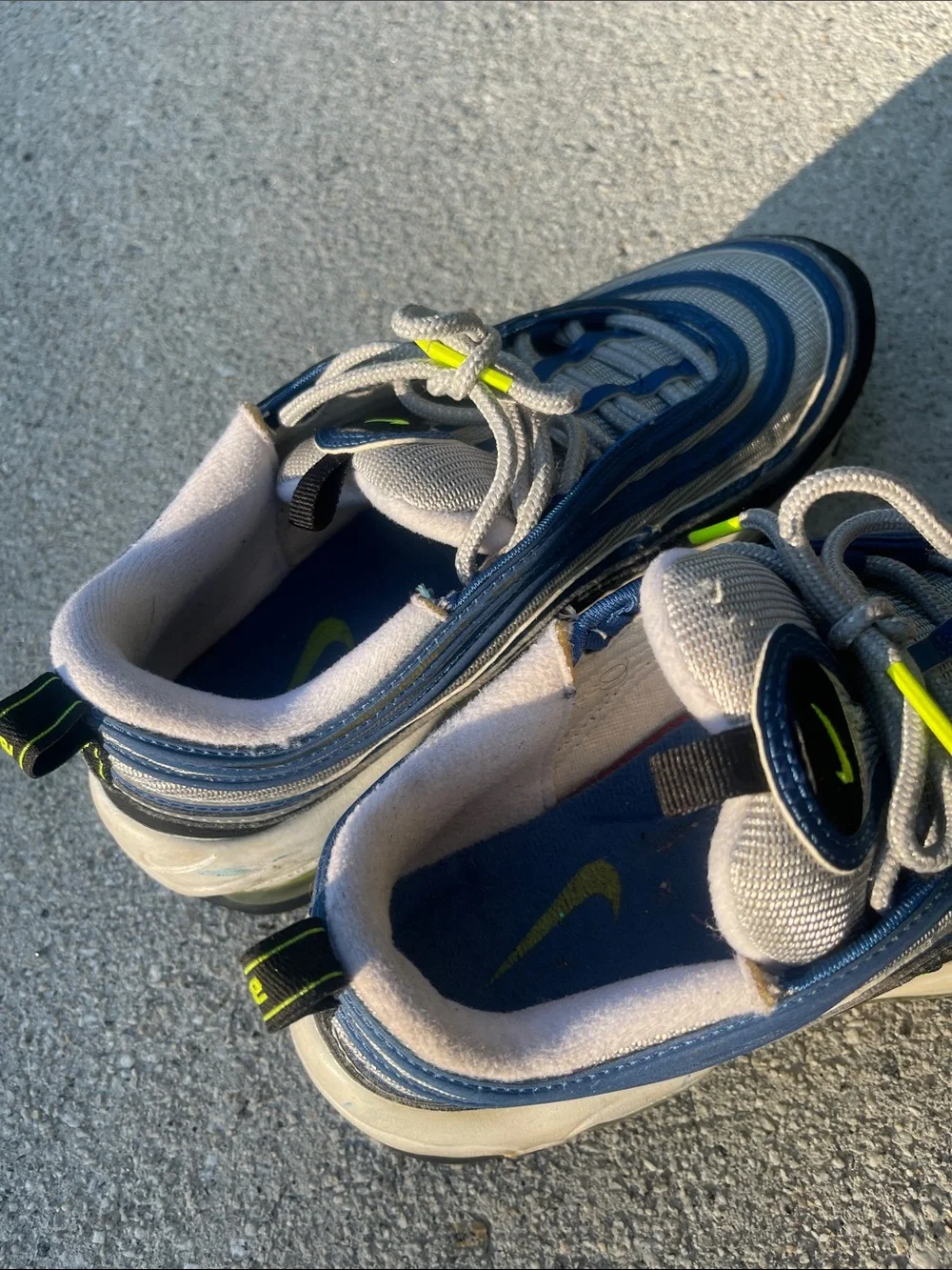 Women’s grey and blue Nike size 9 ships asap